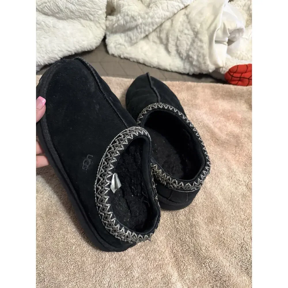 UGG tasman Black Suede Sheepskin Lined Slip-On Slippers Size 8 women’s